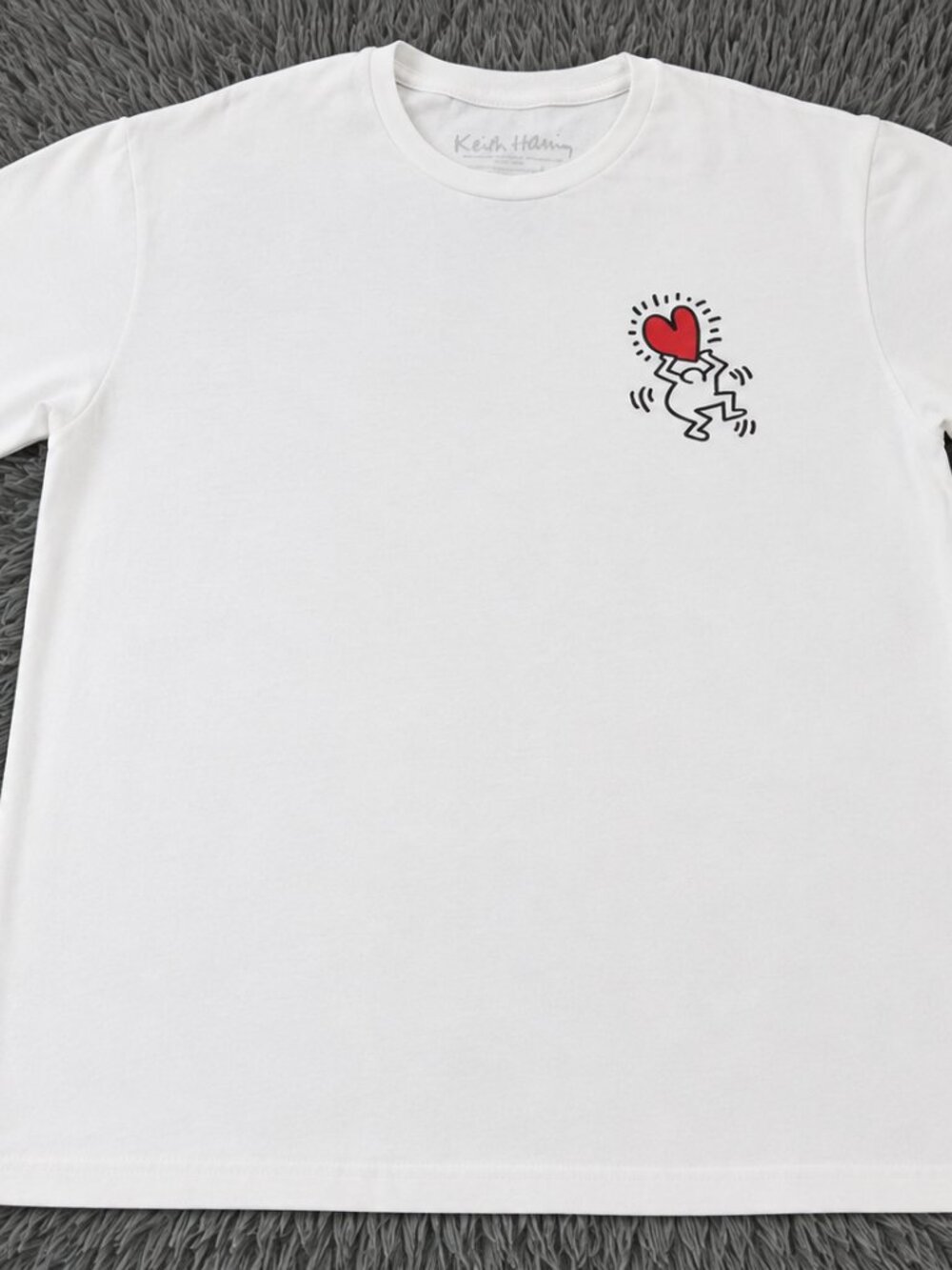 Keith Haring Graphic Tee White Short Sleeve Red Heart Streetwear Art Pop-Large